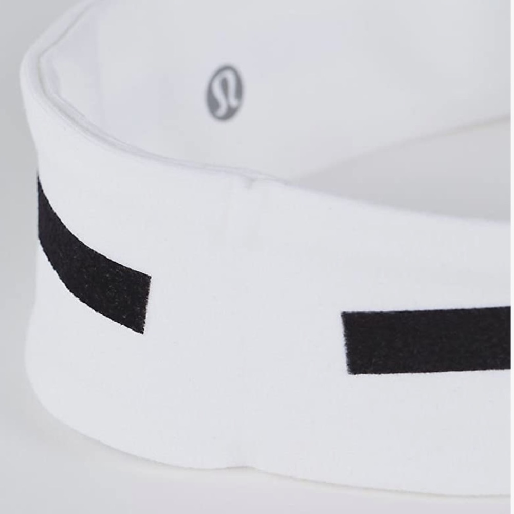 Wholesale pack of -10 🍋-Lululemon fly away tamer head band Blk and blue only! - Picture 16 of 16